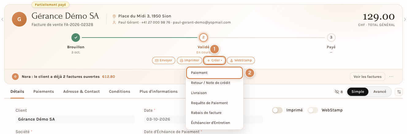 Le menu Créer d'une facture de vente : 1 le bouton Créer, 2 l'entrée Paiement