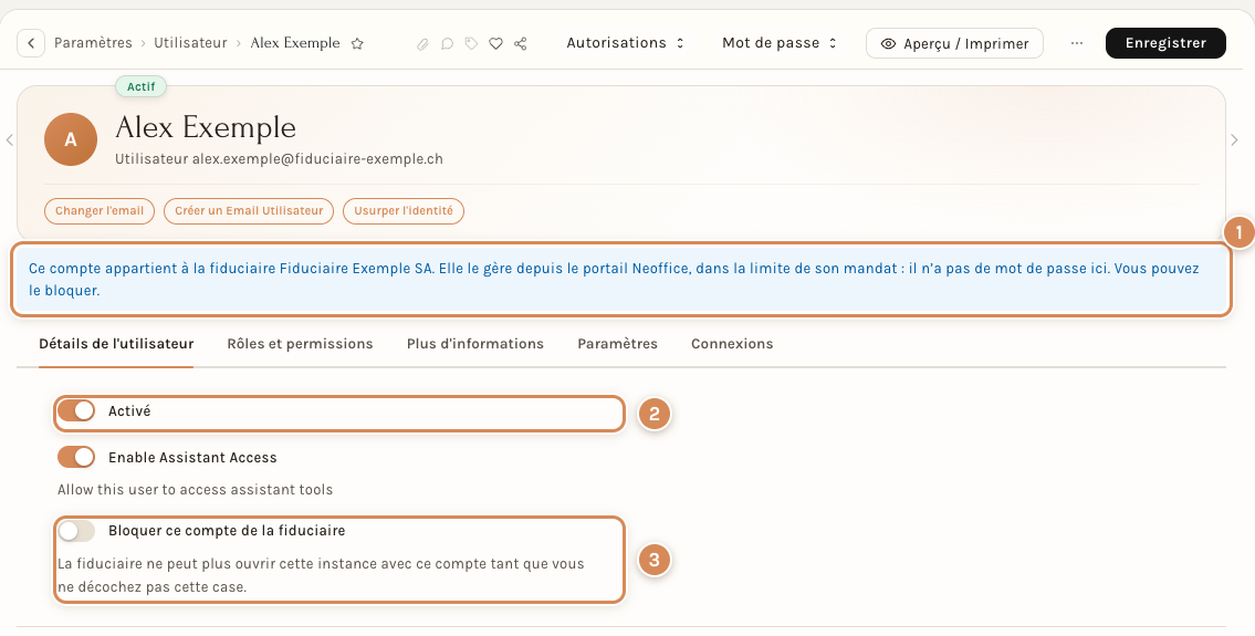 La fiche du compte d'une personne de la fiduciaire : l'encadré, l'interrupteur Activé et l'interrupteur Bloquer ce compte de la fiduciaire
