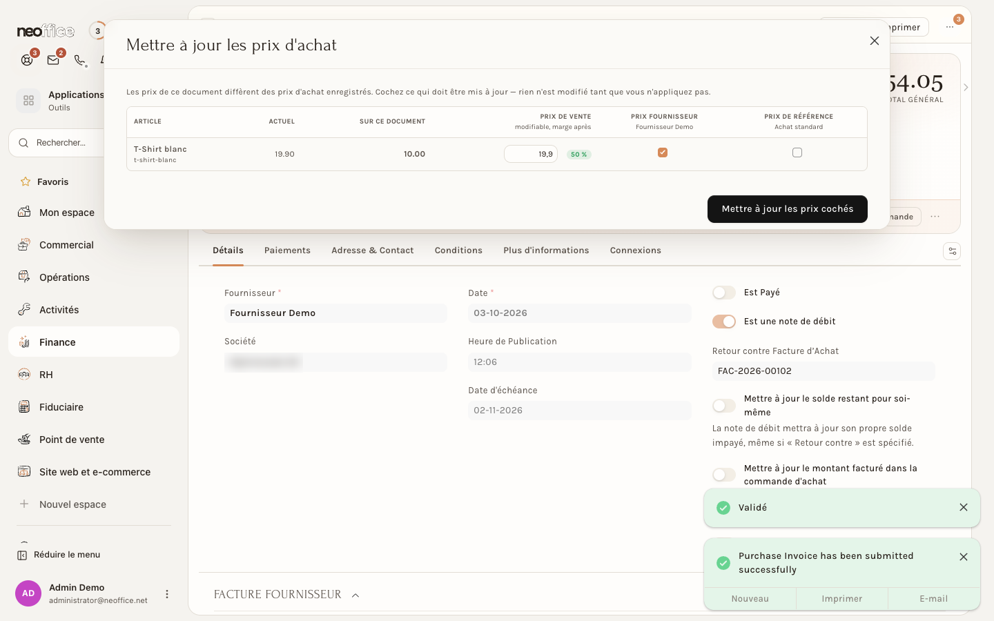 La note de débit validée : repère Retour, bandeaux de validation et fenêtre Mettre à jour les prix d'achat