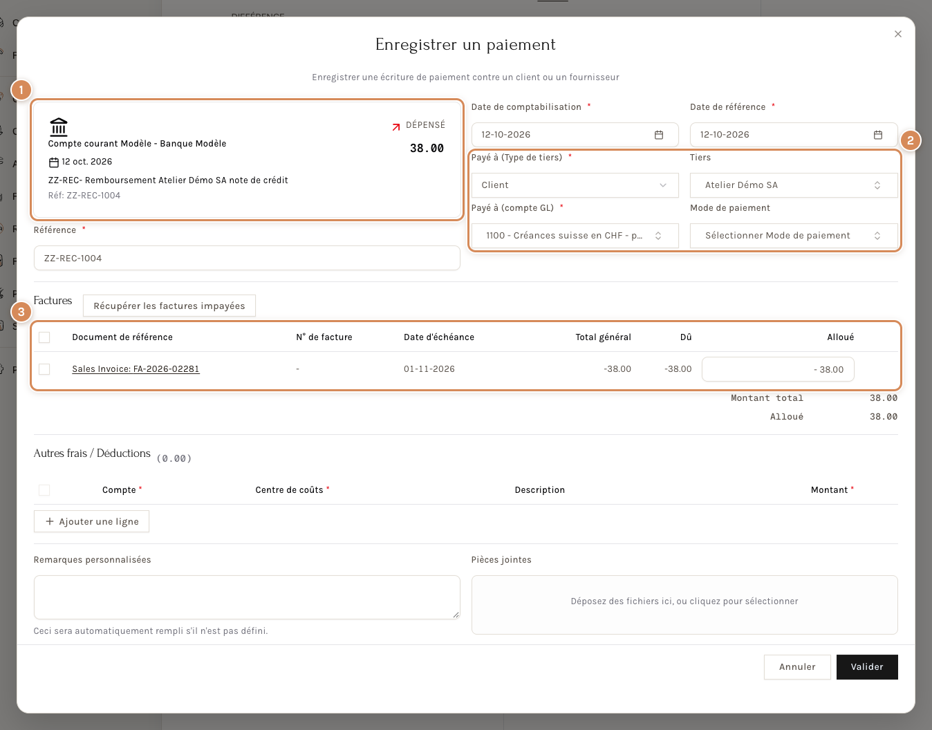 Un remboursement : une sortie, le type de tiers Client, la note de crédit