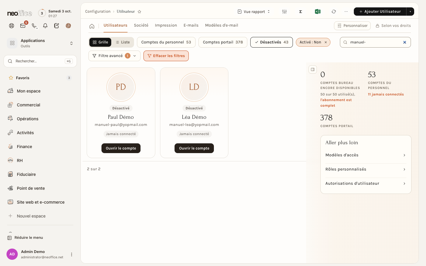 L'onglet Utilisateurs : les comptes sous forme de cartes (ici deux comptes de démonstration désactivés), le panneau des chiffres et les liens de Aller plus loin